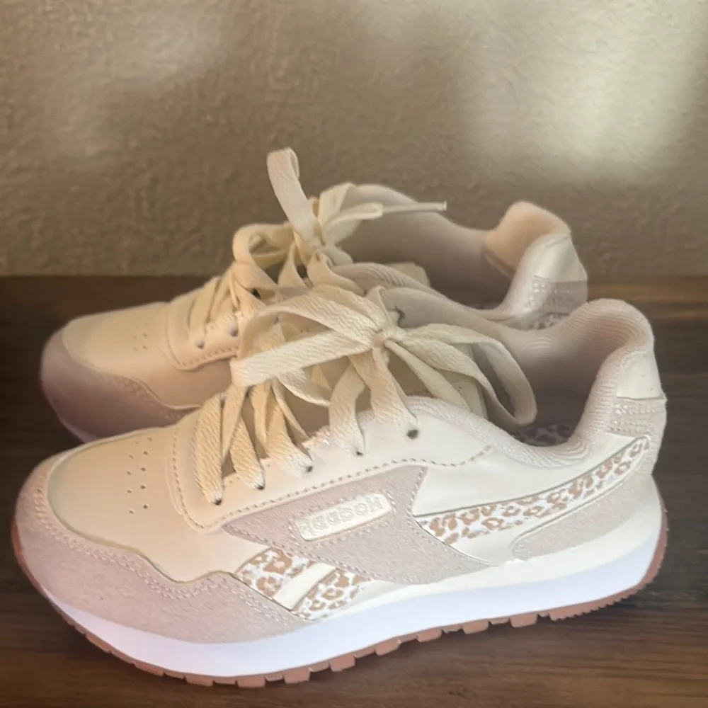 Reebok Cream and Tan Sneakers with Suede and Mesh - Picture 3 of 5